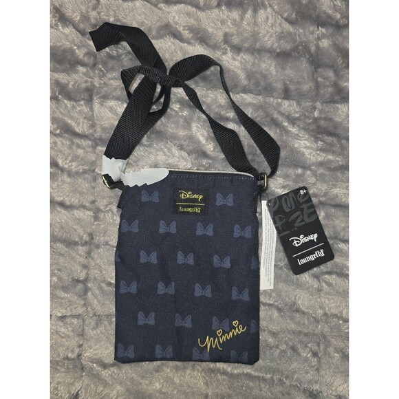 Loungefly Handbags - NWT Loungefly Disney Minnie mouse black crossbody shoulder purse handbag!